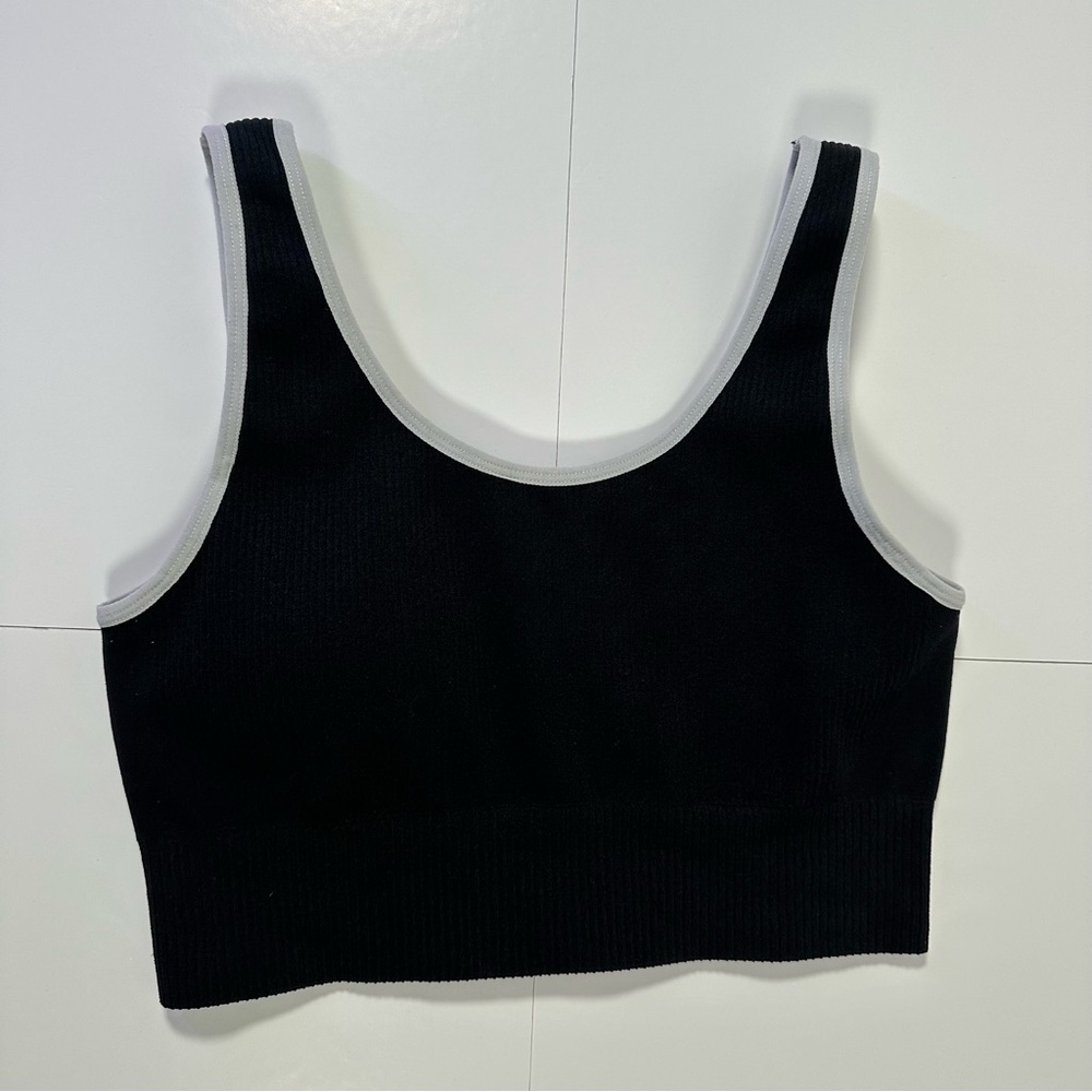 BCBGMAXAZRIA‎ Ribbed Cropped Tank Top Size M